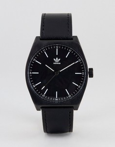 Часы с черным кожаным ремешком Adidas Z05 Process - Черный