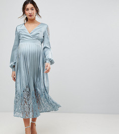 Платье миди с запахом на груди, кружевом и плиссированной юбкой Little Mistress Maternity - Синий