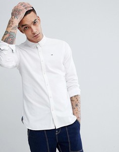 Белая оксфордская рубашка классического кроя на пуговицах с логотипом Tommy Jeans - Белый