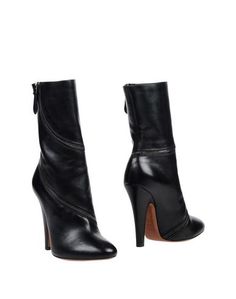 Полусапоги и высокие ботинки AlaÏa