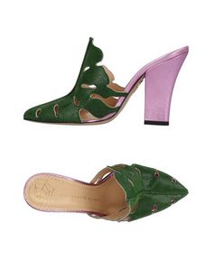 Мюлес и сабо Charlotte Olympia
