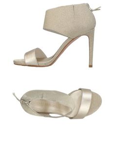 Сандалии Stuart Weitzman