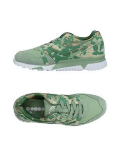 Низкие кеды и кроссовки Diadora