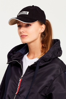 Черная кепка с логотипом Moncler