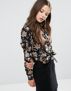 Блузка с цветочным принтом и узлом спереди Fashion Union Petite Betty - Мульти