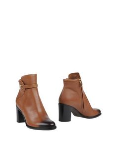 Полусапоги и высокие ботинки Salvatore Ferragamo
