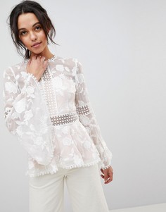 Прозрачная блузка из органзы с расклешенными рукавами и кружевной отделкой Forever New - Белый