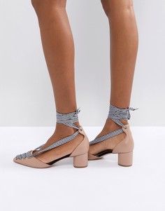 Туфли-лодочки на блочном каблуке со шнурками в клеточку Miss KG April - Бежевый