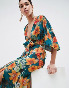 Топ с завязкой и тропическим принтом PrettyLittleThing - Мульти