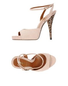Сандалии Fendi
