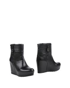 Полусапоги и высокие ботинки Carshoe