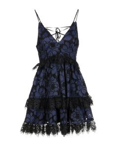 Короткое платье Kendall &; Kylie
