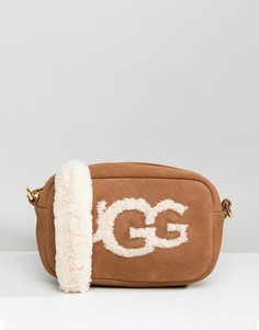 Сумка через плечо каштанового цвета с отделкой из овчины UGG Janey - Рыжий