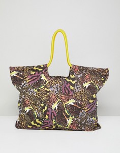 Пляжная сумка с принтом бабочки Monki - Мульти