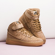 Кроссовки Nike