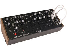 Синтезатор Moog DFAM