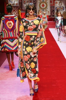 Шелковое платье с розами Dolce&;Gabbana