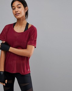 Бордовая футболка с выжженным рисунком Reebok Training - Фиолетовый