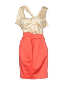 Короткое платье SHI 4