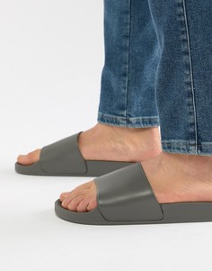 Серые шлепанцы New Look - Серый