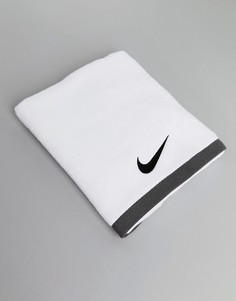 Белое большое полотенце Nike Training N.ET.17.101.LG - Белый