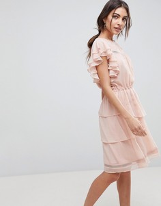 Кружевное короткое приталенное платье с оборками Y.A.S - Розовый