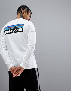 Белый лонгслив Patagonia P-6 Responsibili-Tee - Белый