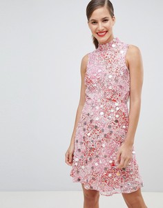 Короткое приталенное платье с высоким воротом и декоративной отделкой River Island - Розовый