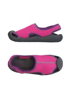 Сандалии Crocs