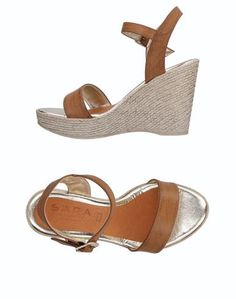 Сандалии Sara® Collection