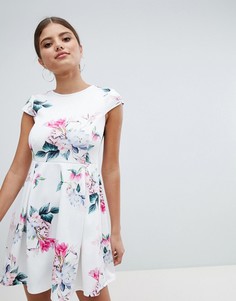 Короткое приталенное платье с цветочным принтом Jessica Wright - Белый