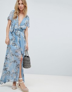 Платье макси с цветочным принтом PrettyLittleThing - Синий