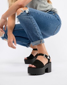 Черные сандалии на толстой подошве с пряжкой в стиле вестерн Pull&Bear - Черный Pull&;Bear