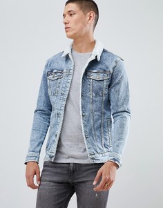 Синяя джинсовая куртка с воротником из искусственного меха Pull&Bear - Синий Pull&;Bear