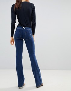 Расклешенные джинсы с моделирующим эффектом Freddy WR.UP - Синий