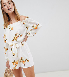 Ромпер с открытыми плечами, завязкой на талии и цветочным принтом Miss Selfridge Petite - Мульти