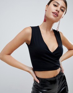 Кроп-топ без рукавов с запахом PrettyLittleThing - Черный