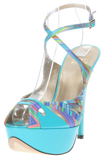 Босоножки Stuart Weitzman