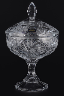Конфетница с крышкой Crystalite Bohemia