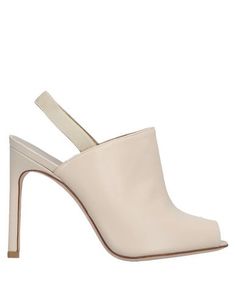 Сандалии Stuart Weitzman