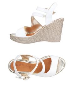 Сандалии Sara® Collection