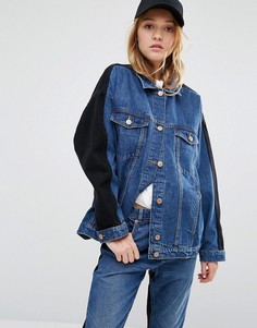 Джинсовая oversize‑куртка в стиле колор блок Monki - Темно-синий