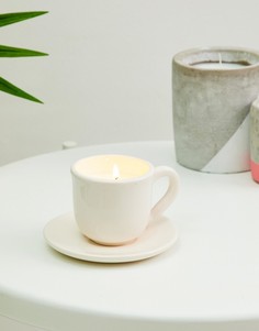 Свеча с контейнером в форме чайной чашки Temerity Jones - Белый