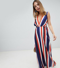 Платье макси в полоску с глубоким вырезом John Zack Petite - Мульти