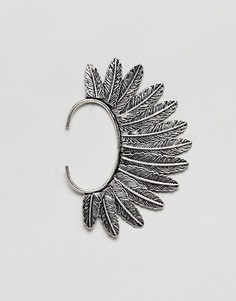 ASOS DESIGN ear cuff with feather in burnished silver - Серебряный