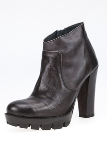 ankle boots AVAILABLE