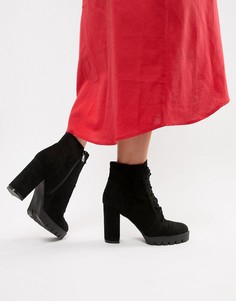 Черные массивные полусапожки на каблуке со шнуровкой RAID Atlas - Черный