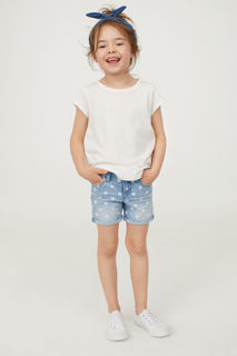 Джинсовые шорты в крапинку H&M