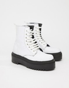 Ботинки на толстой подошве со шнуровкой ASOS DESIGN Attitude - Белый
