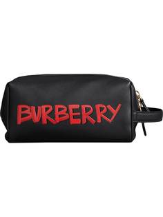 сумка на молнии с принтом граффити Burberry